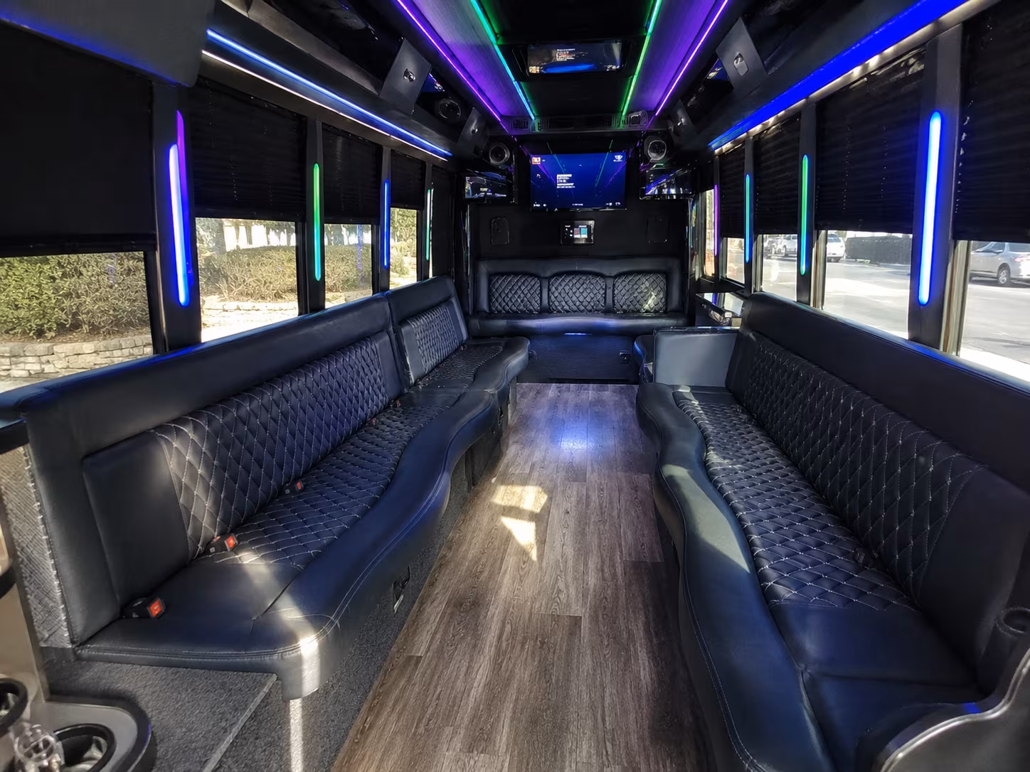 altoona 15 passenger party bus interior