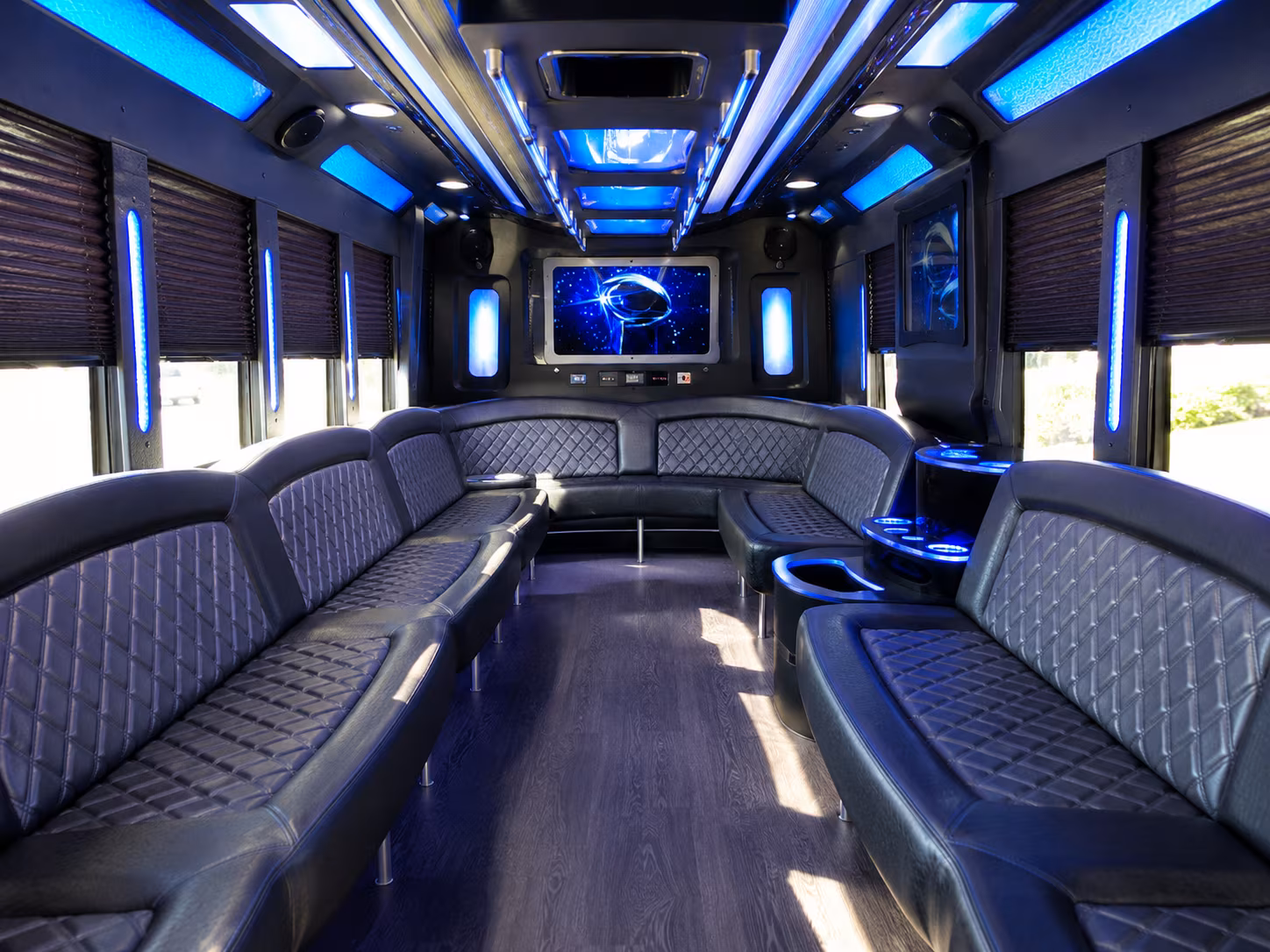 altoona 28 passenger party bus inside