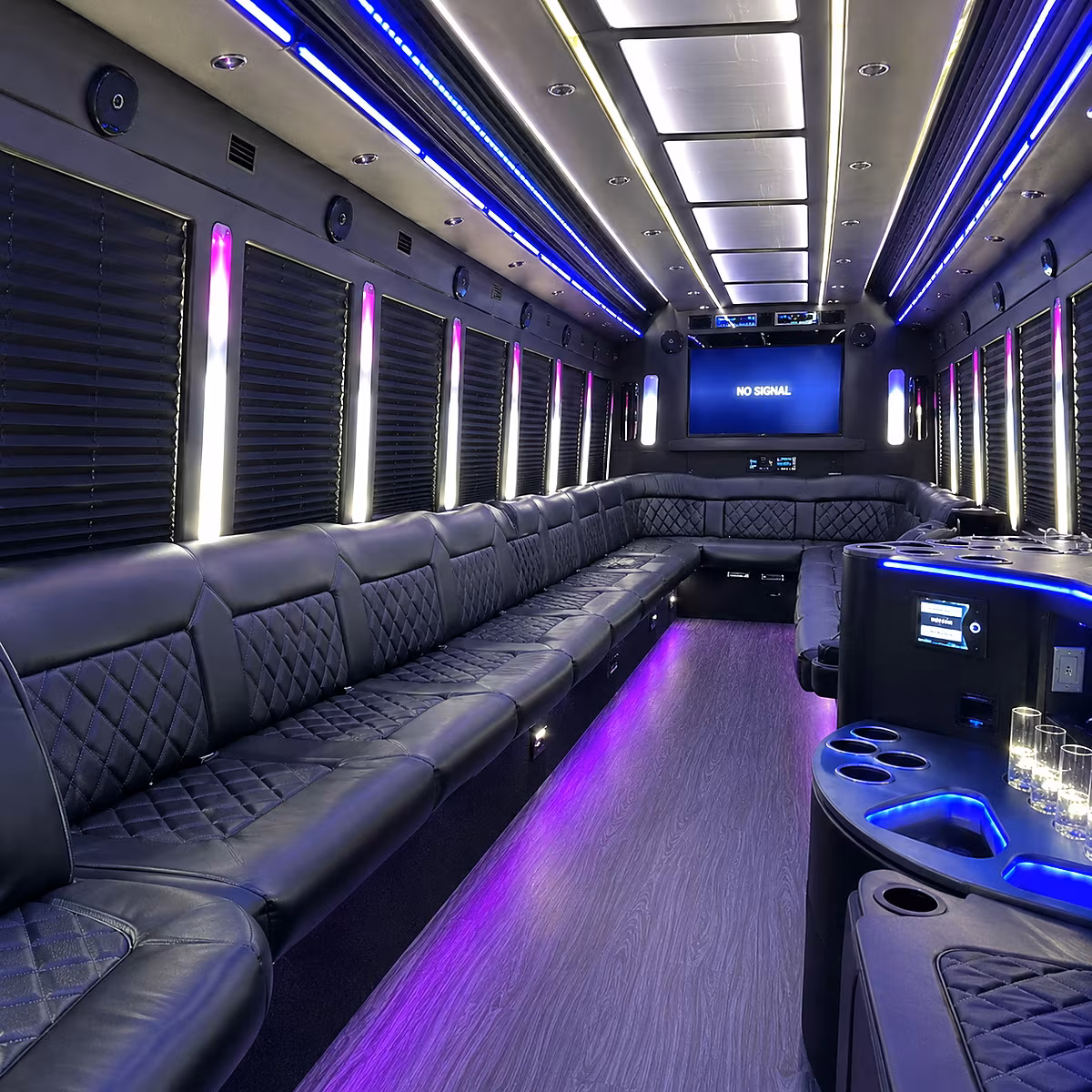 altoona 30 passenger party bus inside