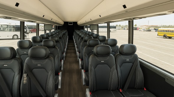 altoona 28 passenger minibus rental