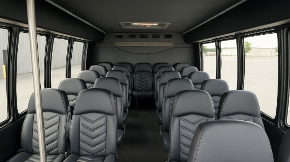 altoona 30 passenger minibus rental